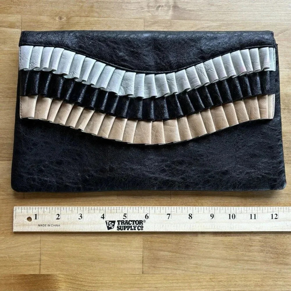 Western Faux Leather Rustic Ruffle Classy Statement Envelope Clutch Bag Purse - Picture 7 of 11